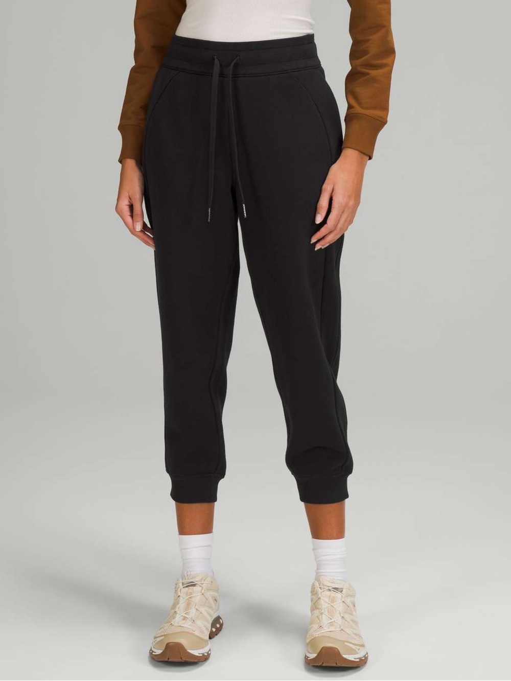 Lululemon Scuba High-Rise Cropped Jogger Black 23” - Size 8